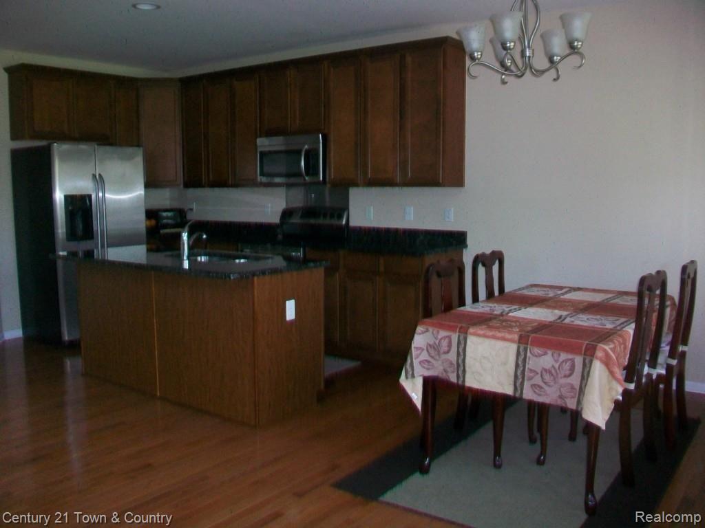 3367 Talbert Circle Rochester, MI 48307 - Photo 13 of 24 Talbert 013.jpg