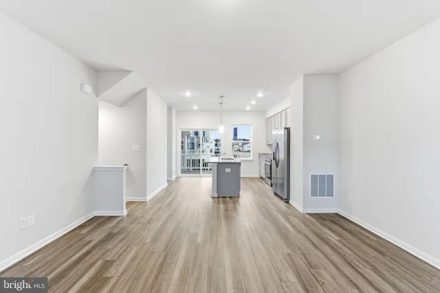 $1,995 | 410 18th Avenue, Ranson, WV 25438