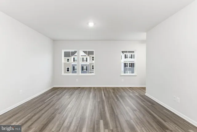 $1,995 | 410 18th Avenue, Ranson, WV 25438