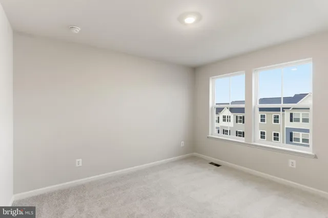 $1,995 | 410 18th Avenue, Ranson, WV 25438