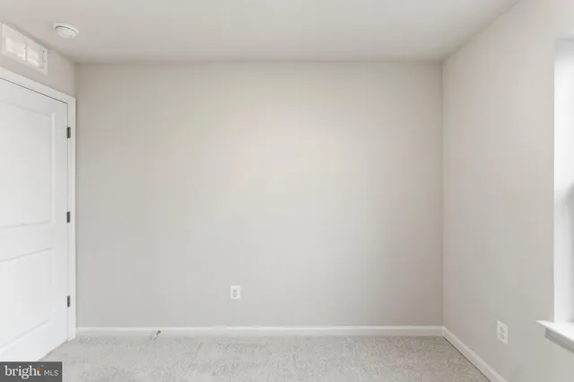 $1,995 | 410 18th Avenue, Ranson, WV 25438