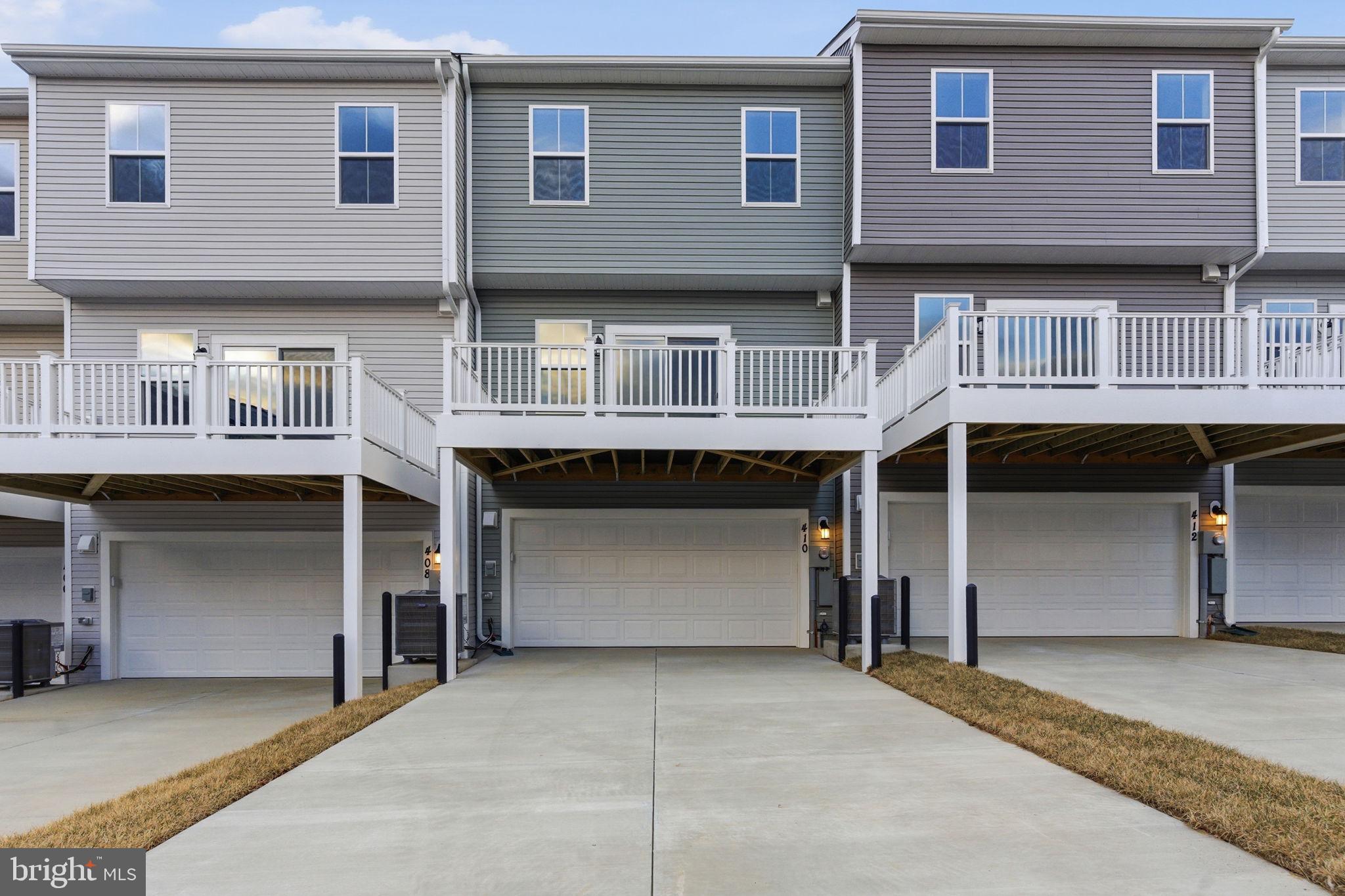 410 18th Avenue Ranson, WV 25438 - Photo 3 of 27