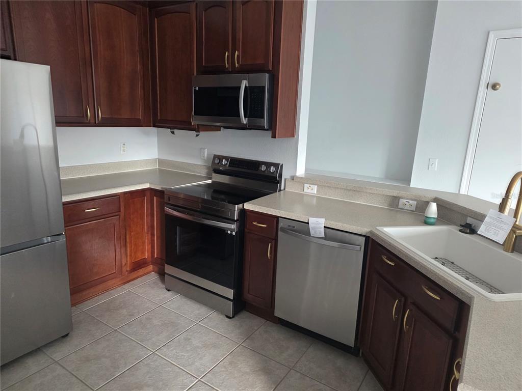 27625 Pleasure Ride Loop Wesley Chapel, FL 33544 - Photo 14 of 19