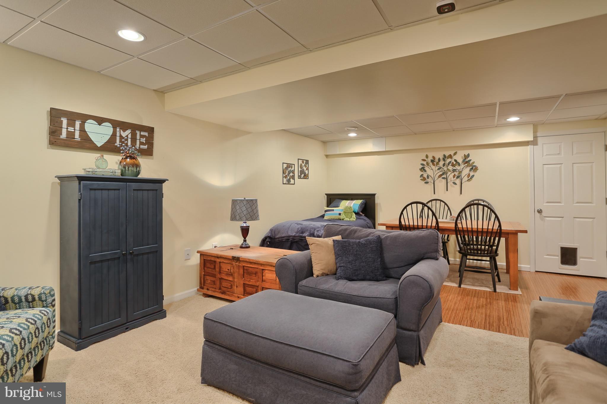 549 Fox Ridge Lane Lebanon, PA 17042 - Photo 34 of 42 LL Family Room 3