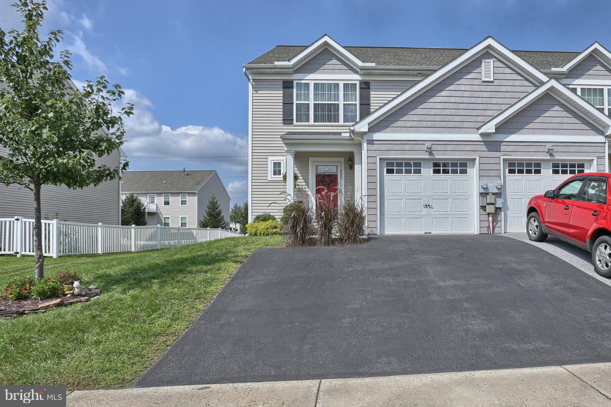 549 Fox Ridge Lane Lebanon, PA 17042 - Photo 5 of 42 Front Elevation