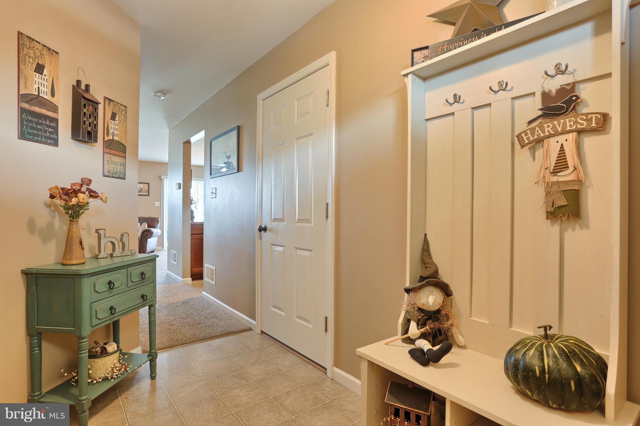 549 Fox Ridge Lane Lebanon, PA 17042 - Photo 9 of 42 Gallery Image 9