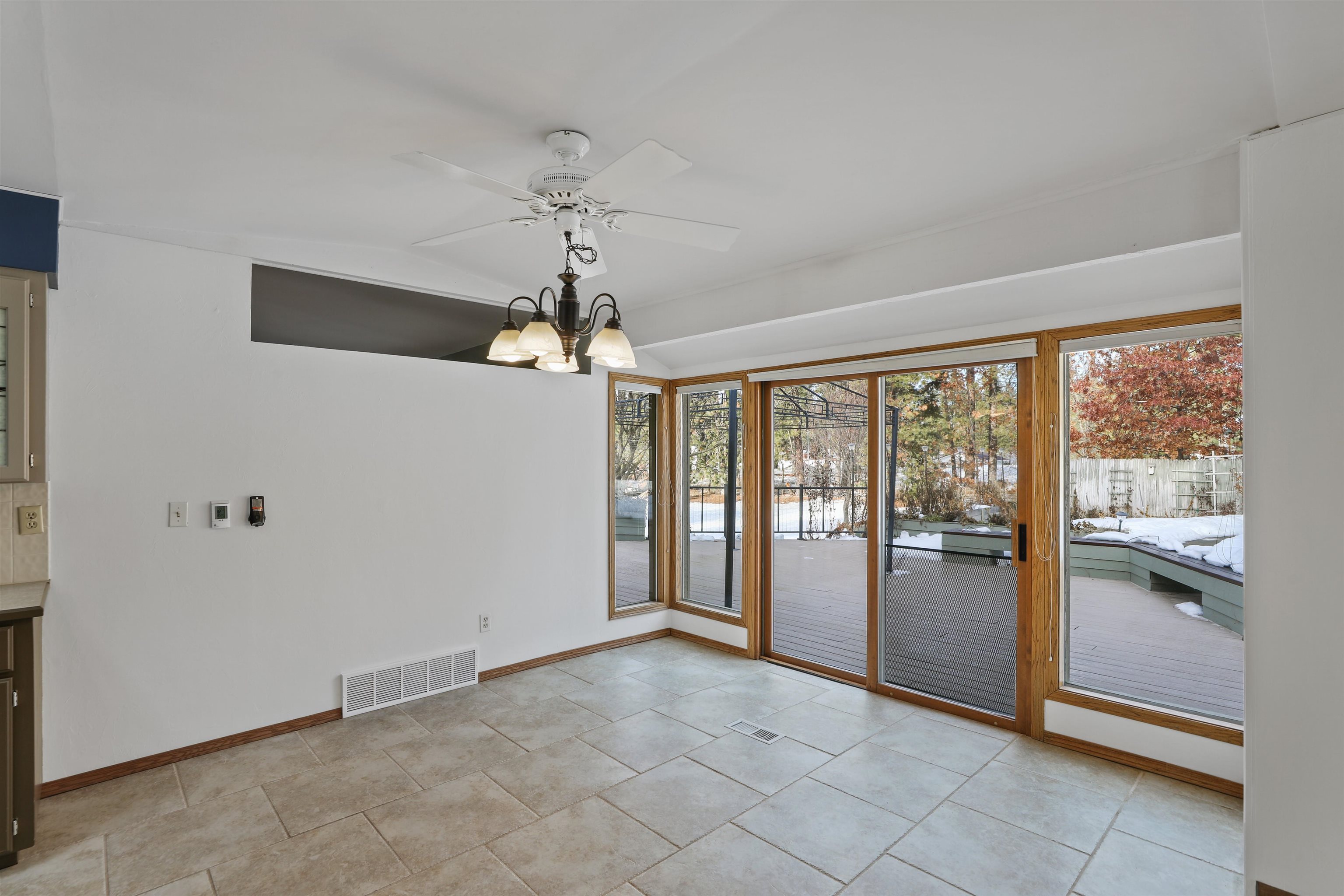1212 West White Road Spokane, WA 99224 - Photo 14 of 45