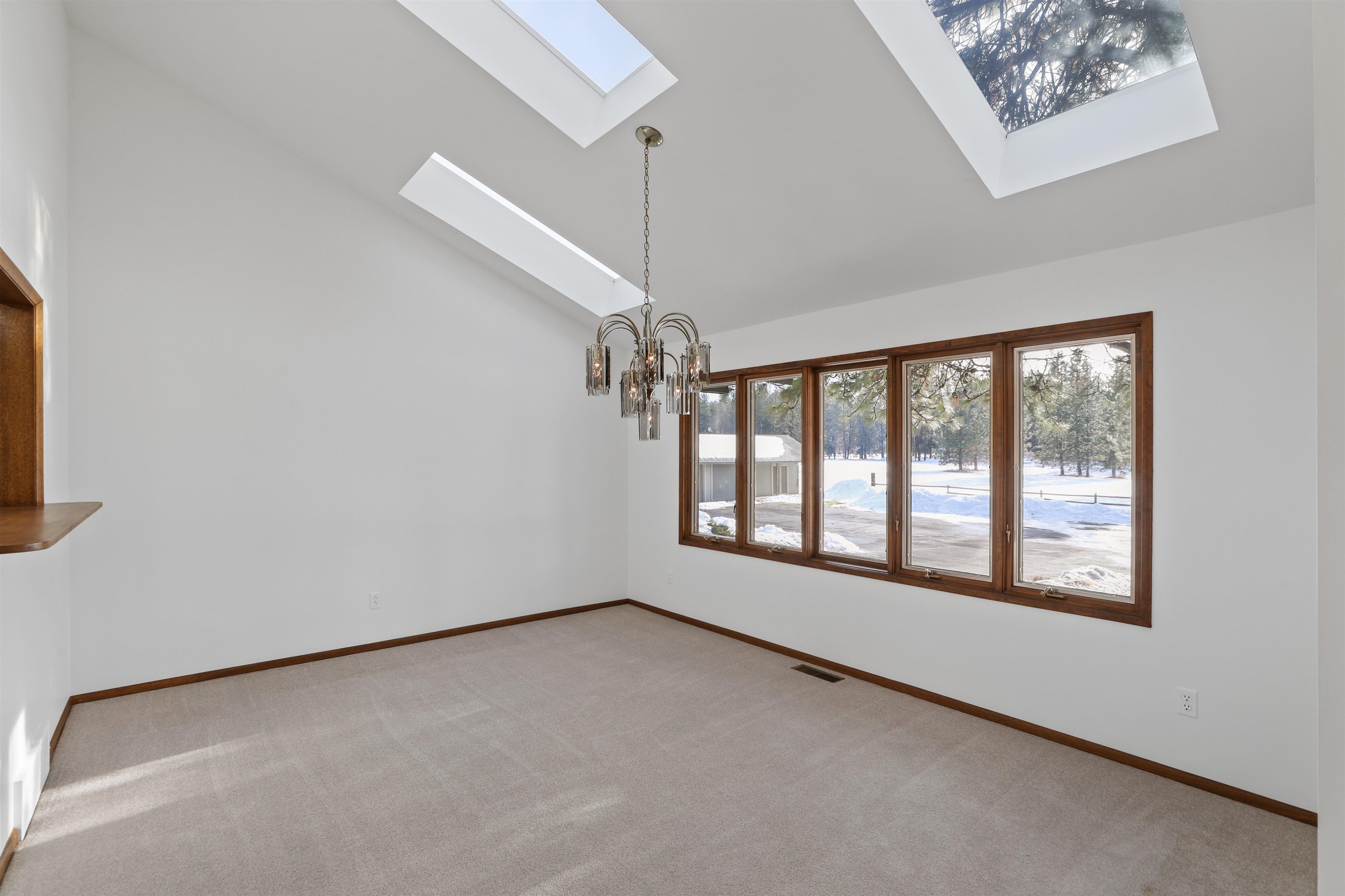 1212 West White Road Spokane, WA 99224 - Photo 2 of 45