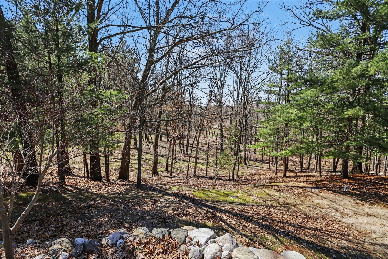 8362 East River Road Battle Creek, MI 49014 - Photo 9 of 28