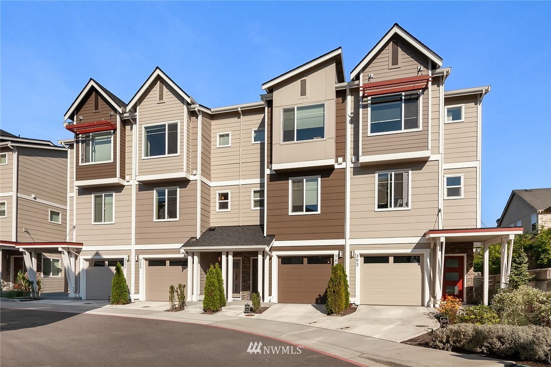 315 Anacortes Place Northeast Renton, WA 98059 - Photo 2 of 23 Gallery Image 2