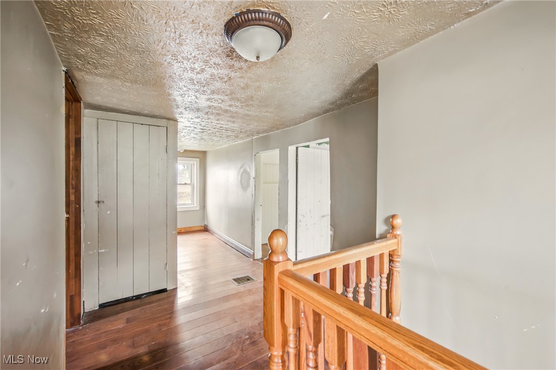 4939 Whinnery Road Winona, OH 44493 - Photo 27 of 40 Upstairs hallway