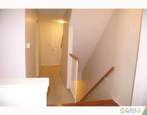16 Prestwick Way Edison, NJ 08820 - Photo 4 of 7 Gallery Image 4