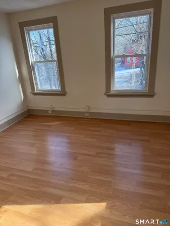 $2,095 | Undisclosed Address, Norwich, CT 06360