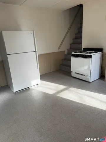 $2,095 | Undisclosed Address, Norwich, CT 06360