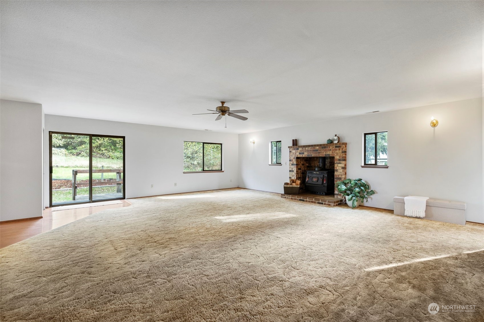12429 South Keyport Road Northeast Poulsbo, WA 98370 - Photo 7 of 32 Gallery Image 7