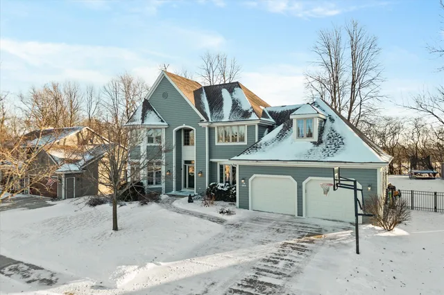 $840,000 | N31W7281 Lincoln Boulevard, Cedarburg, WI 53012