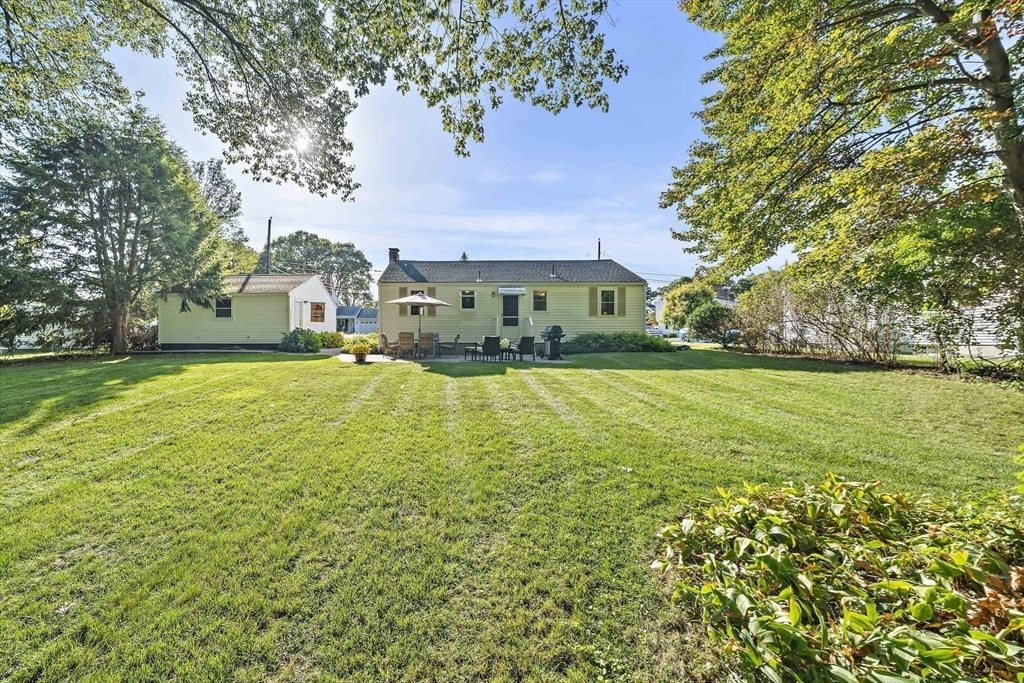 12 Dix Road Woburn, MA 01801 - Photo 28 of 33 a view of a city