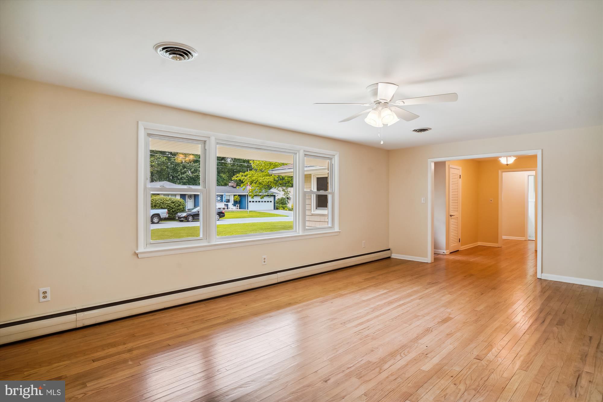 1617 Exeter Road Westminster, MD 21157 - Photo 23 of 69 Living Room