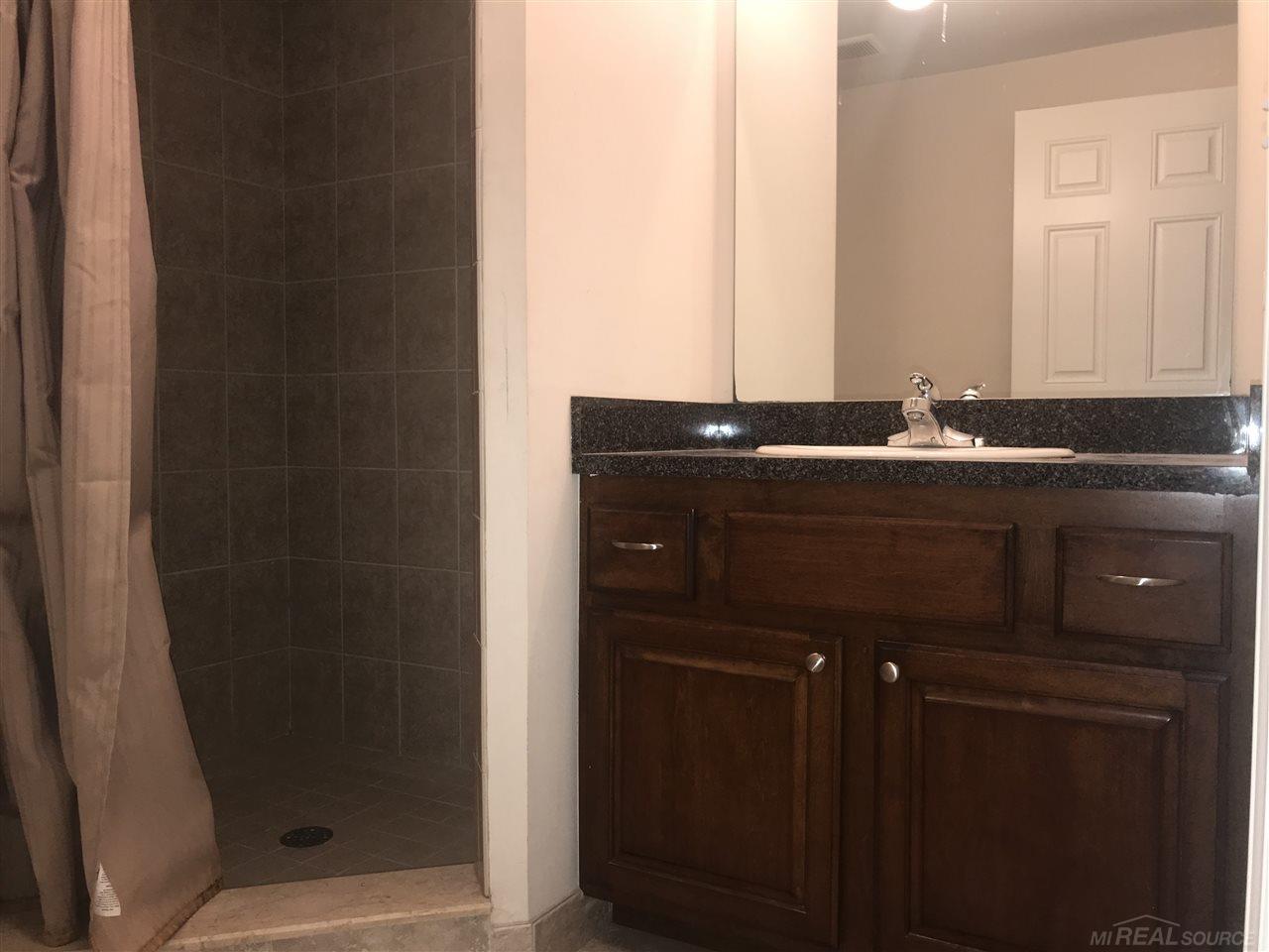 26079 Mariners Point New Baltimore, MI 48051 - Photo 23 of 28