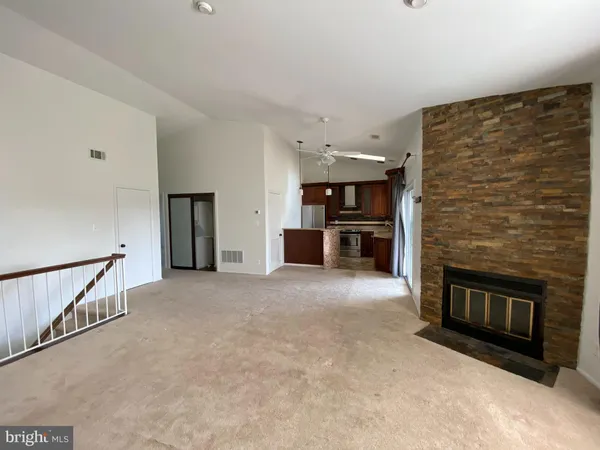 $2,350 | 12944 Grays Pointe Road, Unit 12944C, Fairfax, VA 22033