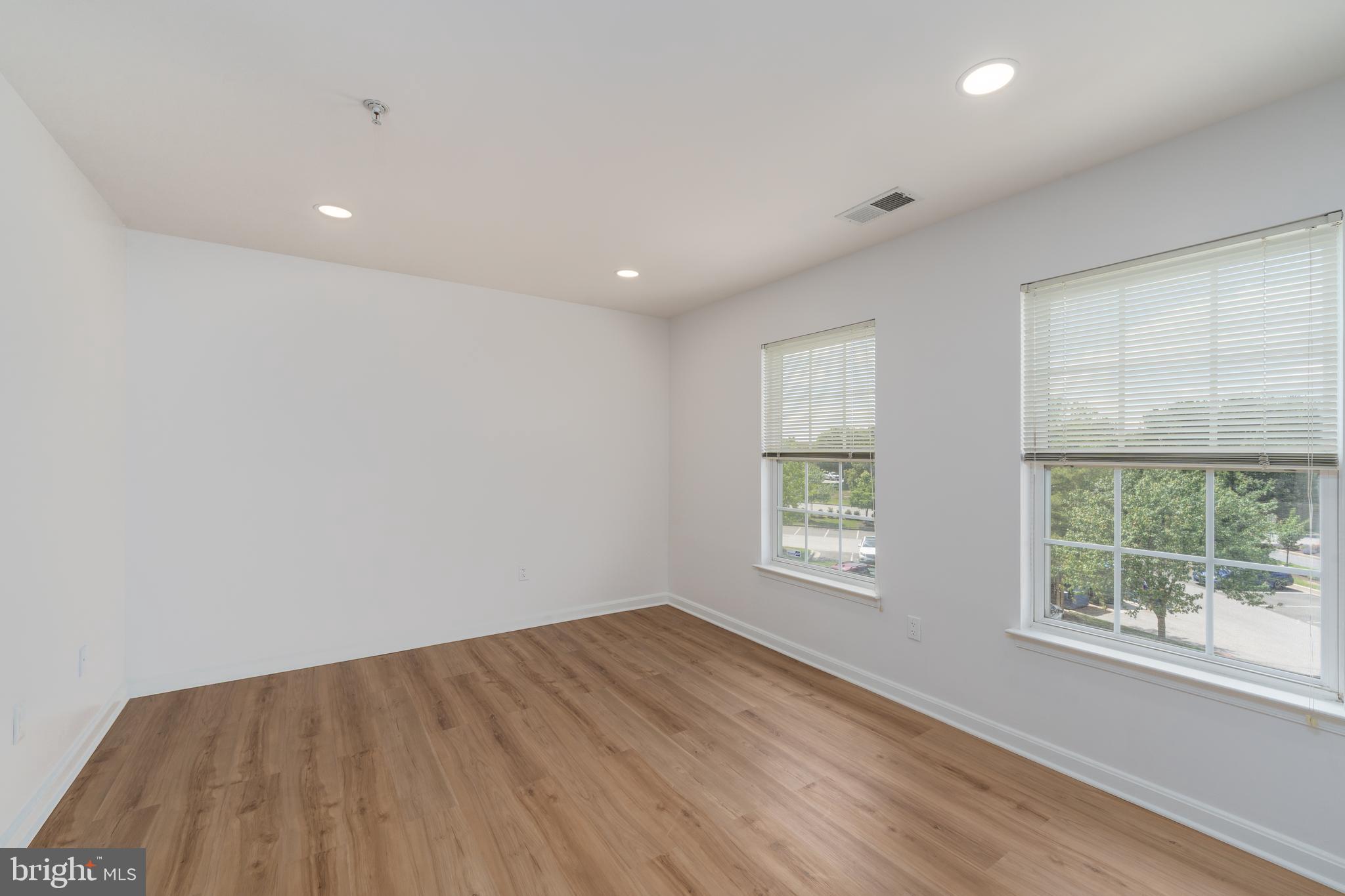 9060 Gracious End Court, Unit 301 Columbia, MD 21046 - Photo 14 of 25