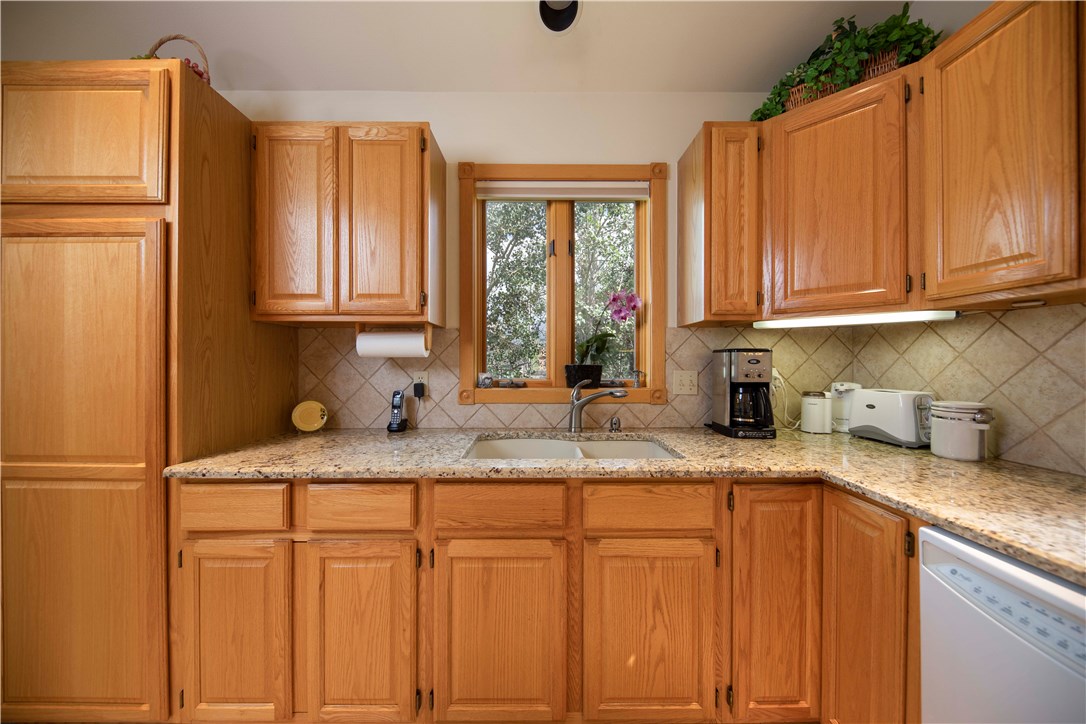 300 Riley Road Silverthorne, CO 80498 - Photo 12 of 34 Gallery Image 12