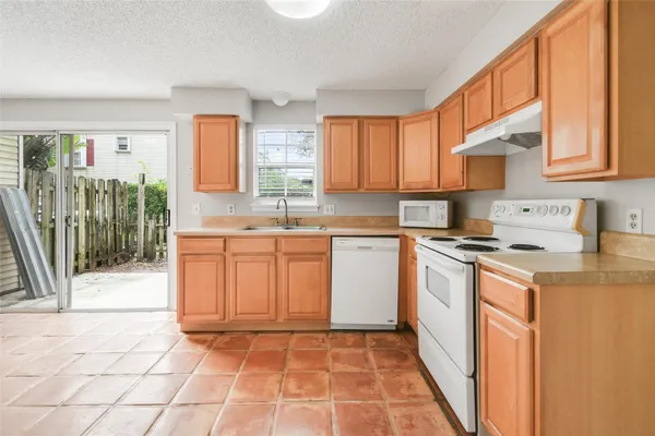 $314,900 | 110 Old English Court, Jupiter, FL 33458