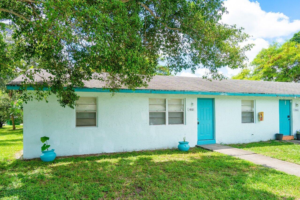 4861 Gulfstream Road Lake Worth, FL 33461 - Photo 3 of 21 003-4861GulfstreamRoad-LakeWorthBeach-FL