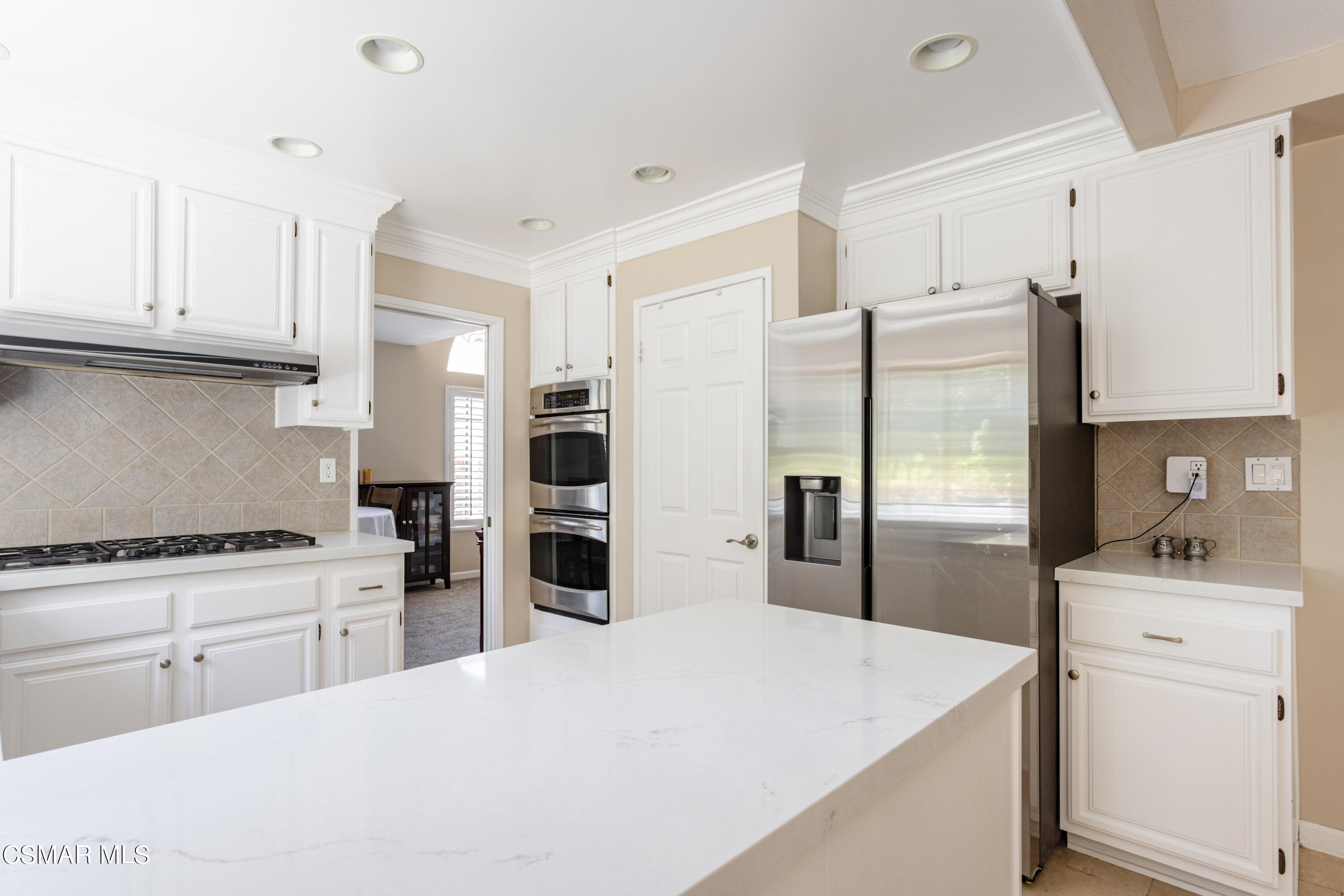 532 Fresh Meadows Road Simi Valley, CA 93065 - Photo 3 of 26 FreshMeadows14