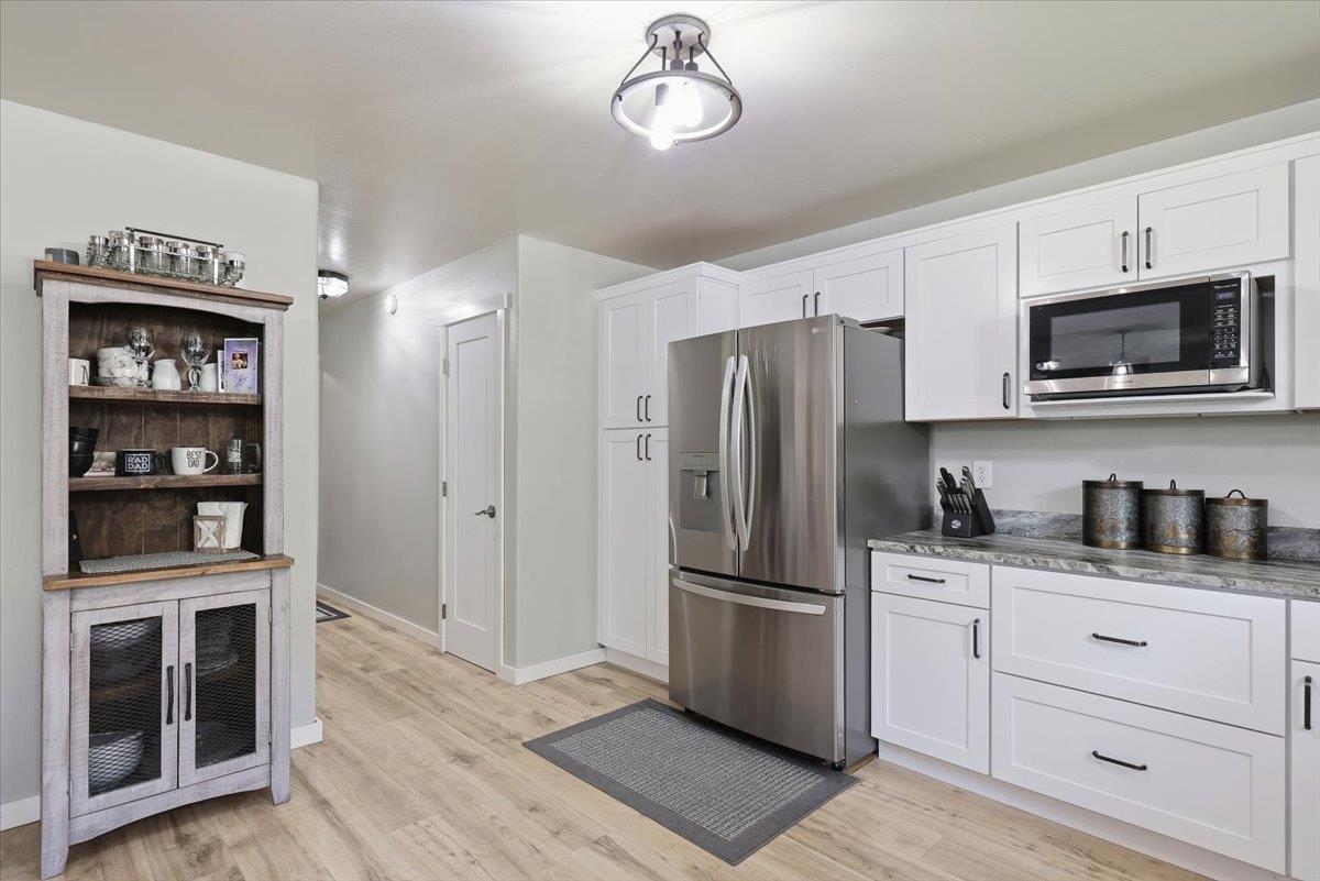 15009 East Cooper Road Mead, WA 99021 - Photo 13 of 50