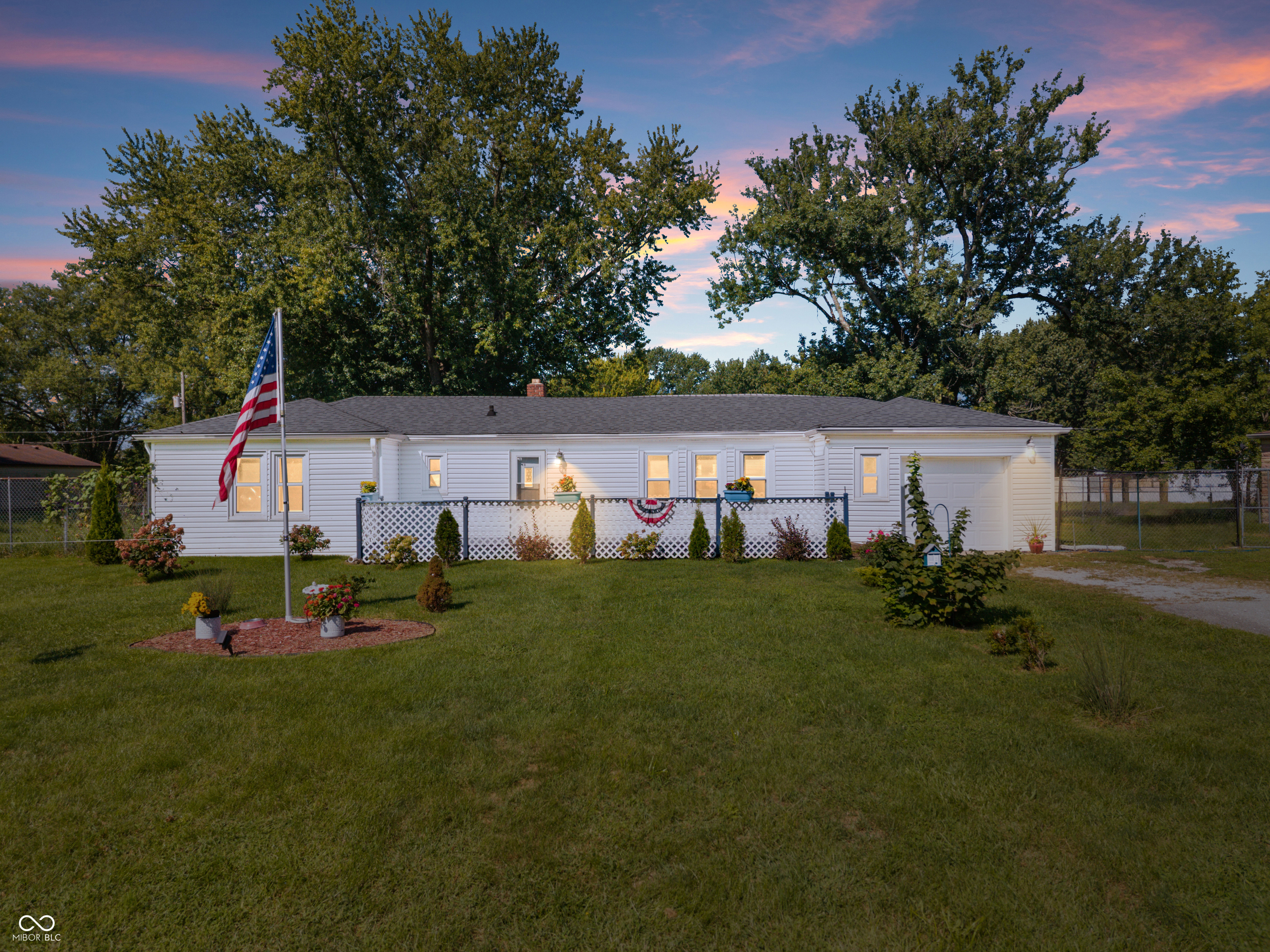 3230 Fisher Road Indianapolis, IN 46239 - Photo 2 of 31 Gallery Image 2
