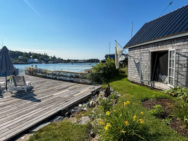 $675,000 | 55 West Main Street, Vinalhaven, ME 04863