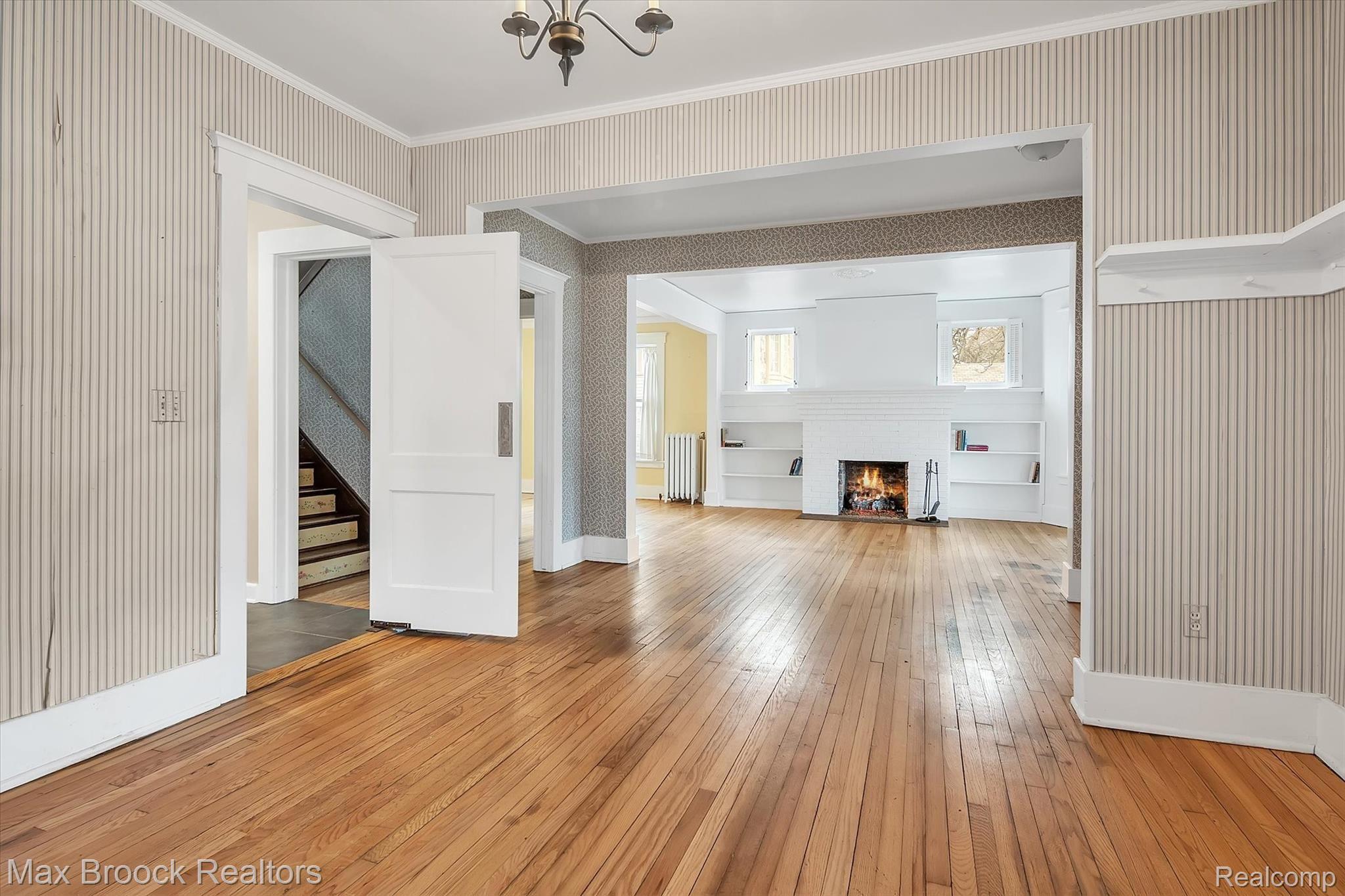 2300 West Maple Road Bloomfield Hills, MI 48301 - Photo 11 of 50 12-2300-W-Maple-Rd-WindowStill-Real-Estate-Photography-12.jpg