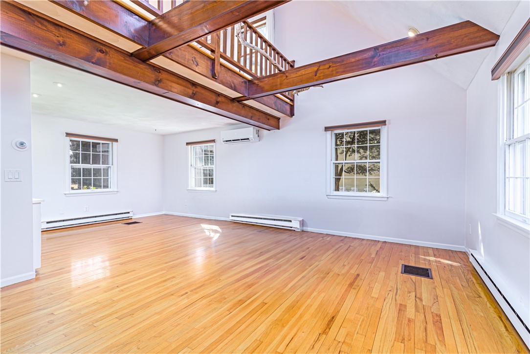 19 Sloop Street Jamestown, RI 02835 - Photo 13 of 31