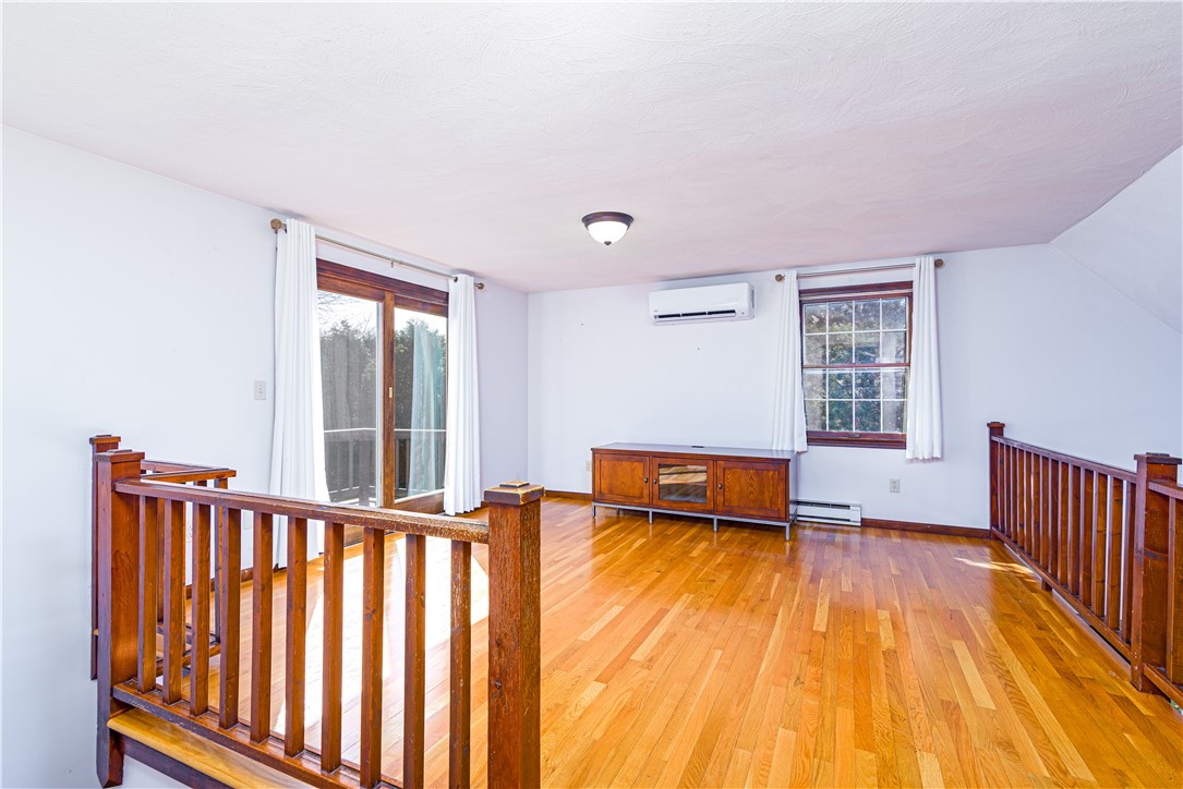 19 Sloop Street Jamestown, RI 02835 - Photo 23 of 31