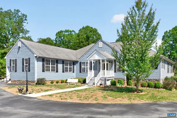 $692,900 | 102 Happy Valley Road, Keswick, VA 22947