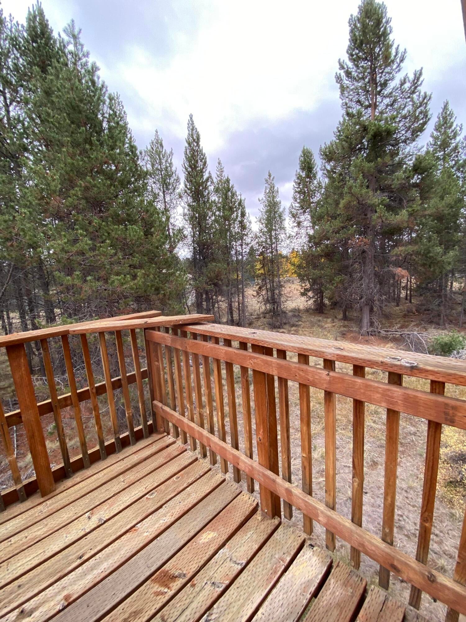 54896 Huntington Road Bend, OR 97707 - Photo 21 of 65 IMG_1361