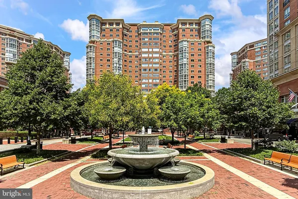 $5,750 | 2181 Jamieson Avenue, Unit 1803, Alexandria, VA 22314
