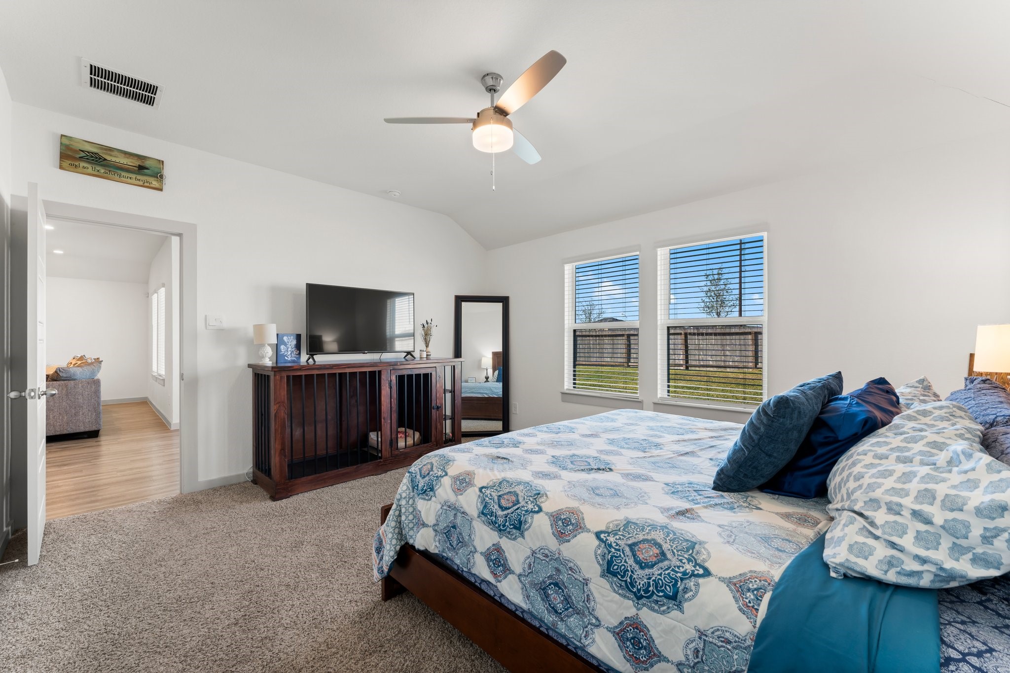 1007 Cotswold Court Rosharon, TX 77583 - Photo 15 of 30 a bedroom with a bed and a television