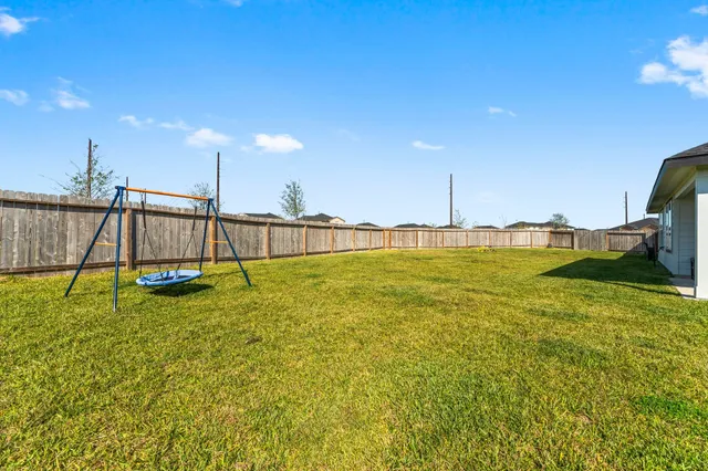 a swimming pool with mountain view