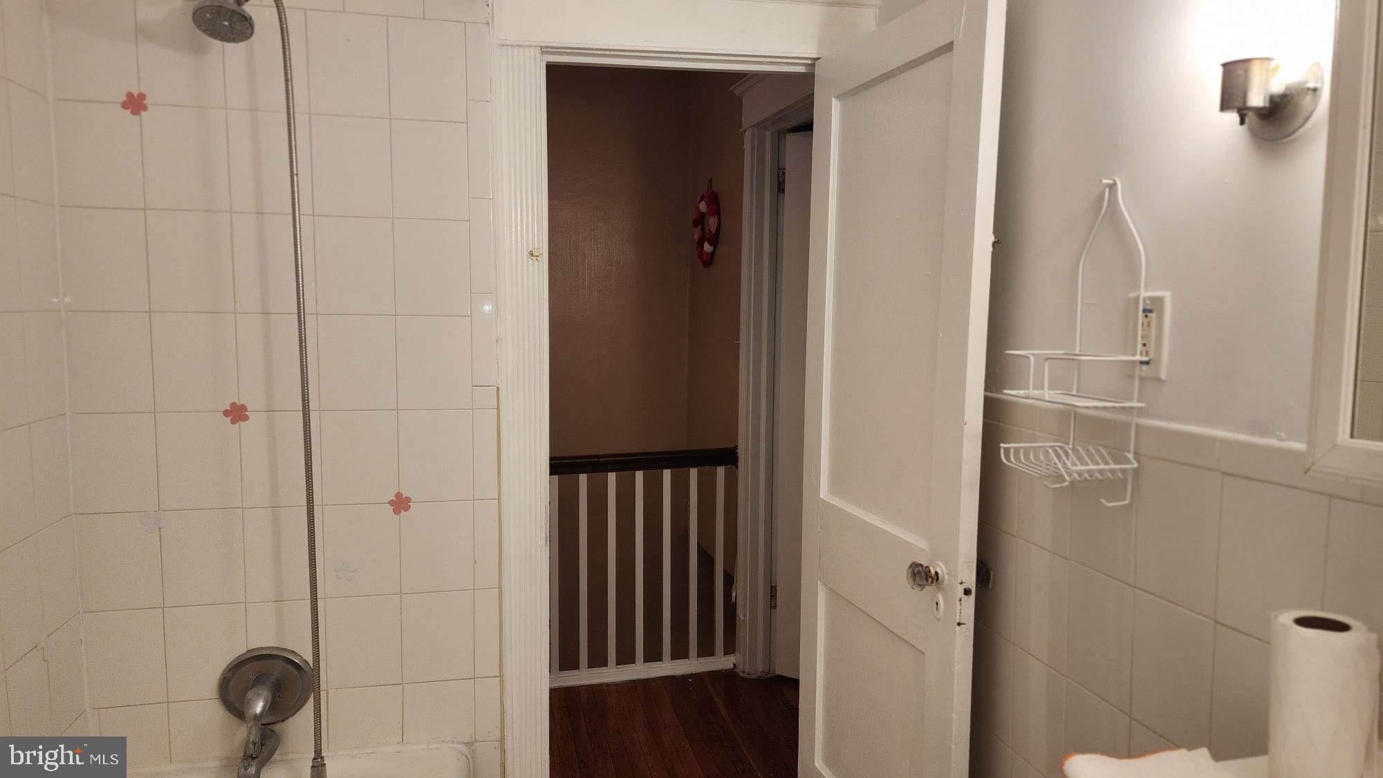 234 Long Lane Upper Darby, PA 19082 - Photo 17 of 29