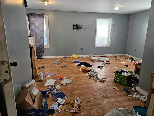 $89,900 | 409 Sullivan Street, Claremont, NH 03743