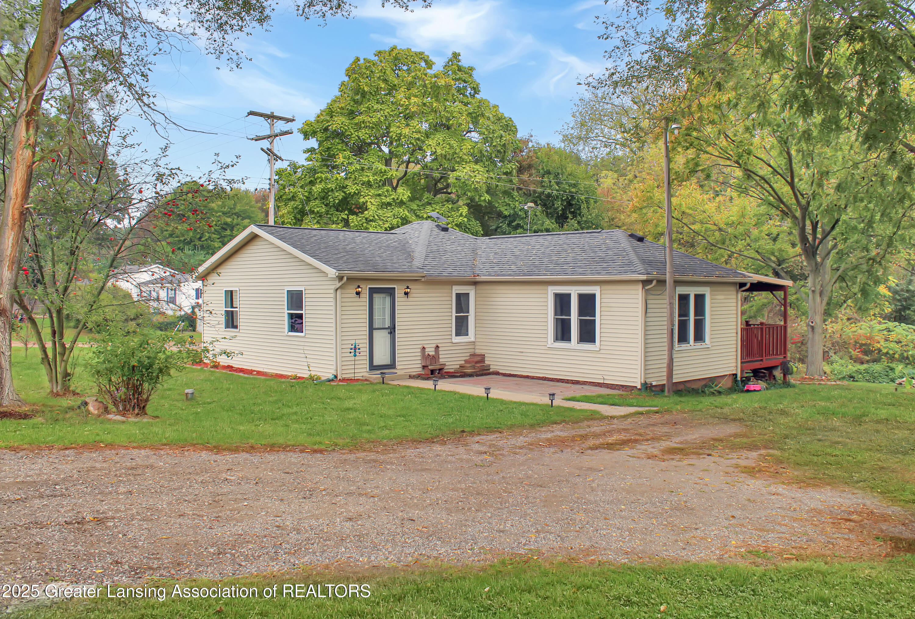 7752 Coon Hill Road Munith, MI 49259 - Photo 1 of 27 Exterior Front