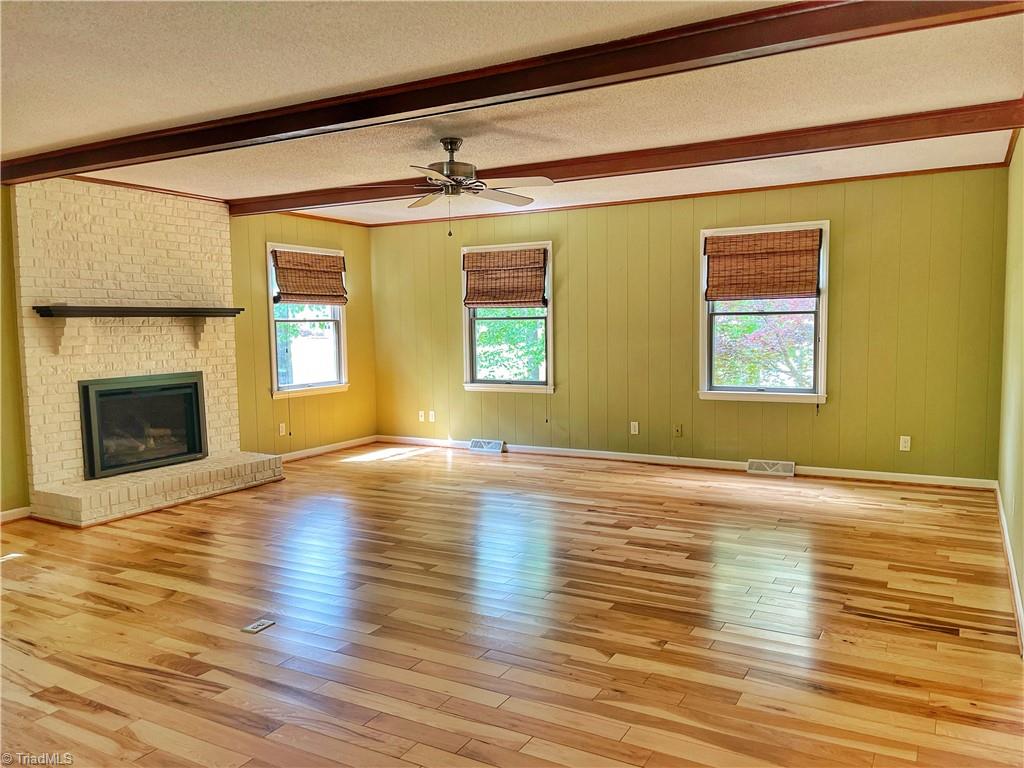 804 Burguss Road High Point, NC 27265 - Photo 3 of 19 Gallery Image 3