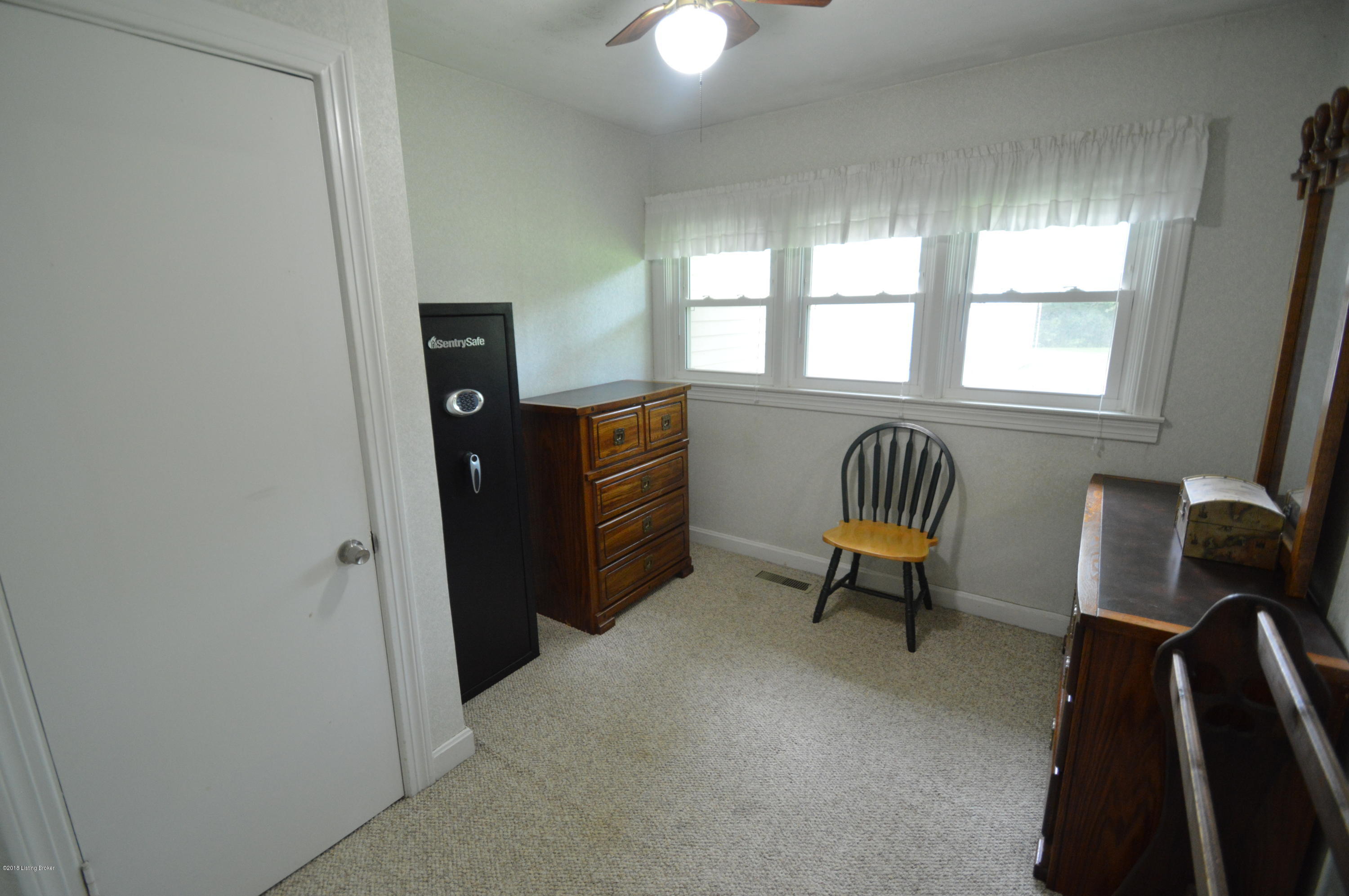 4300 Blevins Gap Road Louisville, KY 40272 - Photo 29 of 42 DSC_7489