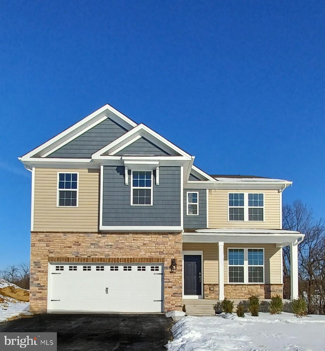 102 Winding Road Easton, PA 18040 - Photo 2 of 25 same house, just different exterior colors