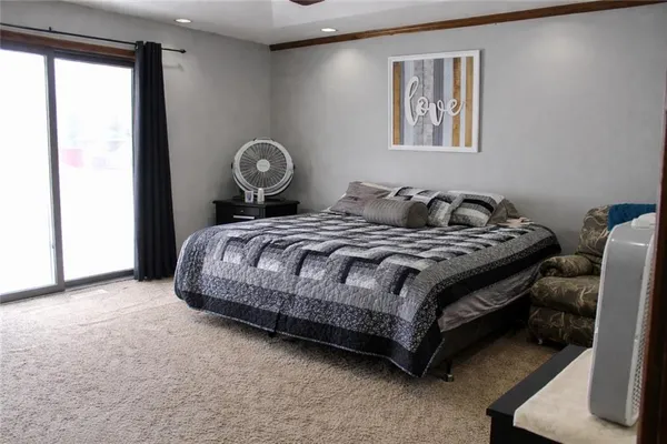 $345,000 | 2017 Joy Street, Excelsior Springs, MO 64024