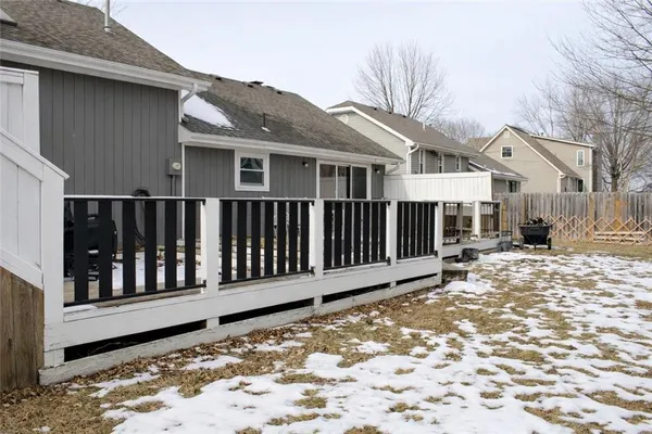 $345,000 | 2017 Joy Street, Excelsior Springs, MO 64024