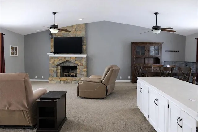 $395,000 | 2017 Joy Street, Excelsior Springs, MO 64024