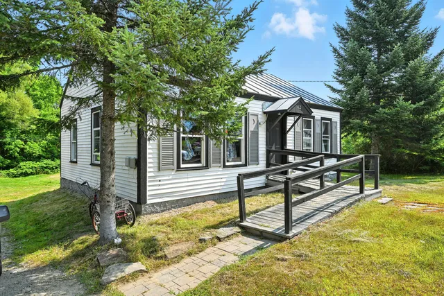 $950,000 | 42-43 River Road, New Portland, ME 04961